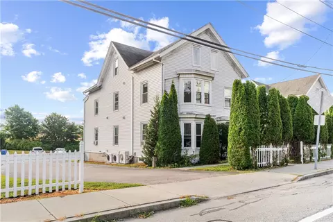 143 High St #B, Westerly, RI 02891