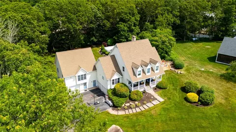 11 Hamilton Rd, Westerly, RI 02891