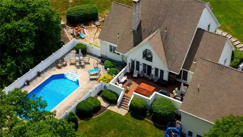 11 Hamilton Rd, Westerly, RI 02891 photo 8