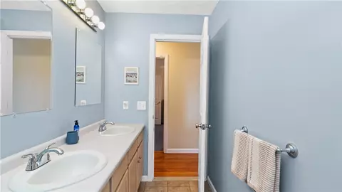 Bath - 45 Cobblestone Ter, Coventry, RI 02816 photo 5 of 5