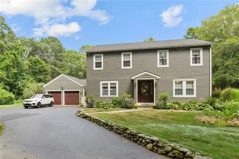111 Peeptoad Rd, Scituate, RI 02857