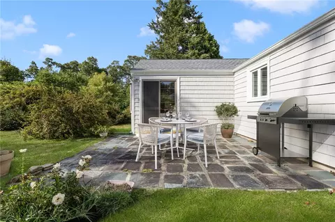 Exterior - 169 Lansdowne Rd, Warwick, RI 02888 photo 2 of 7