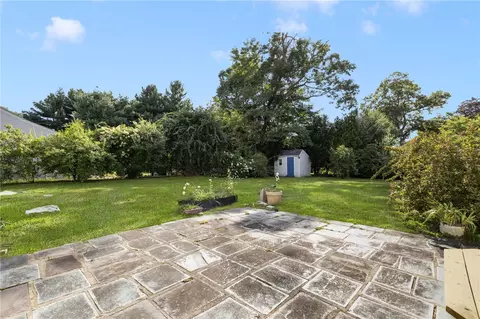 Exterior - 169 Lansdowne Rd, Warwick, RI 02888 photo 6 of 7
