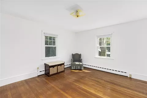 Bedroom - 169 Lansdowne Rd, Warwick, RI 02888 photo 2 of 4