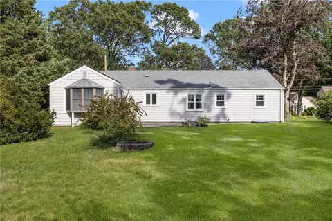 Exterior - 169 Lansdowne Rd, Warwick, RI 02888 photo 4 of 7