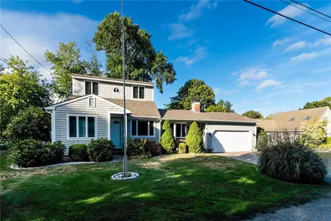 56 Thomas St, Charlestown, RI 02813