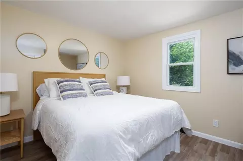 Bedroom - 259 Buttonwoods Ave, Warwick, RI 02886 photo 1 of 3