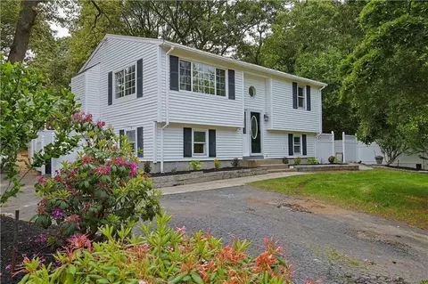259 Buttonwoods Ave, Warwick, RI 02886