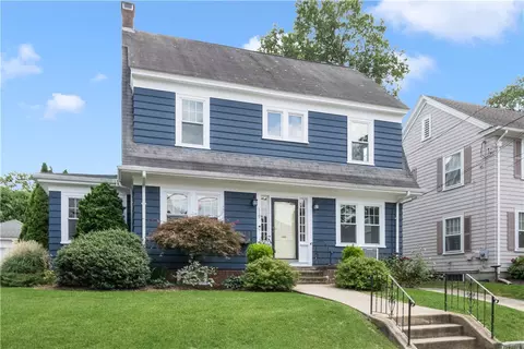 119 Upton Ave, Providence, RI 02906