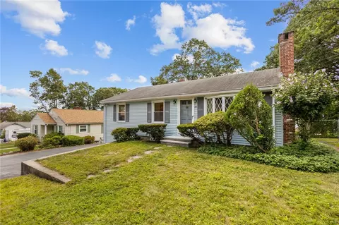 84 Carlson Dr, Cumberland, RI 02864