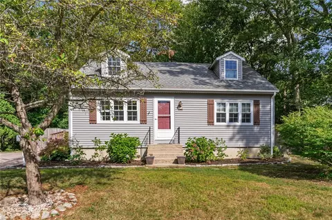 19 Cynthia Dr, Coventry, RI 02816