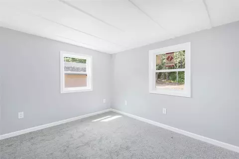 Bedroom - 6 Sherwood Valley Ln, Coventry, RI 02816 photo 1 of 6