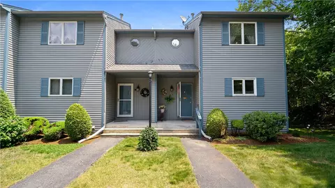 36 Primrose Ln #36, North Providence, RI 02904