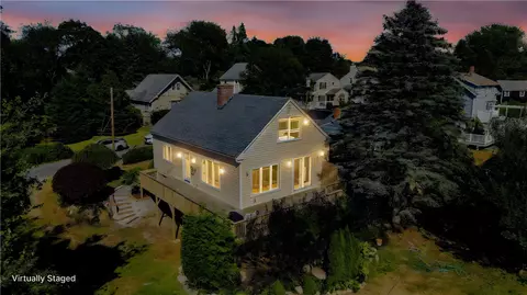 28 W Side Rd, South Kingstown, RI 02879