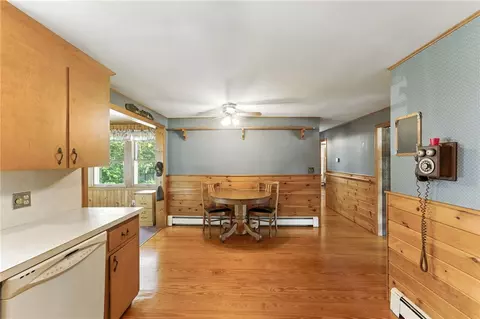 80 Poplar St, Woonsocket, RI 02895 photo 11