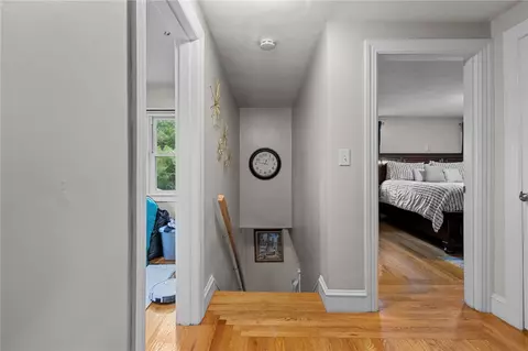 Entry Way - 690 Killingly St, Johnston, RI 02919 photo 3 of 5