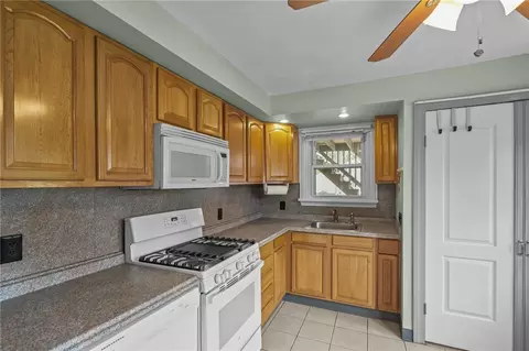 126 Lloyd Ave, Warwick, RI 02889 photo 6