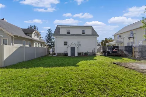 Exterior - 83 Eldridge St, Cranston, RI 02910 photo 2 of 5