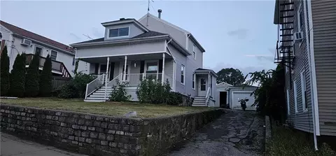 71 Aylsworth Ave, Woonsocket, RI 02895