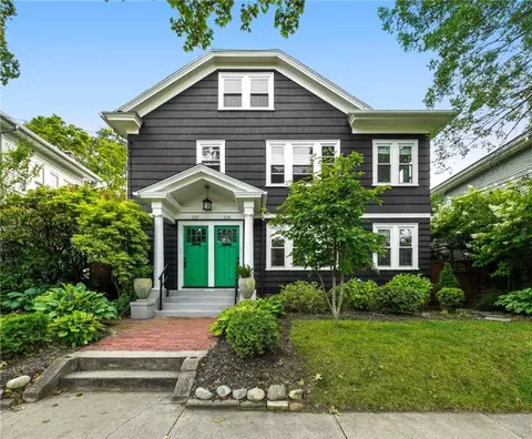 125 Evergreen St, Providence, RI 02906