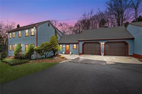24 Bell Schoolhouse Rd, Richmond, RI 02892