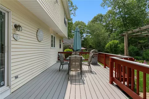 Exterior - 52 Ginger Trl, Coventry, RI 02816 photo 4 of 7