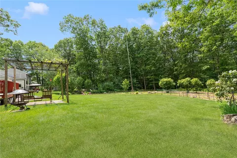 Exterior - 52 Ginger Trl, Coventry, RI 02816 photo 6 of 7