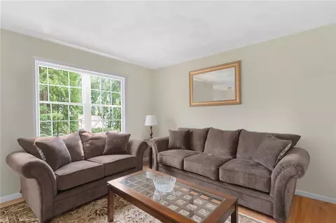 Living - 52 Ginger Trl, Coventry, RI 02816 photo 4 of 4