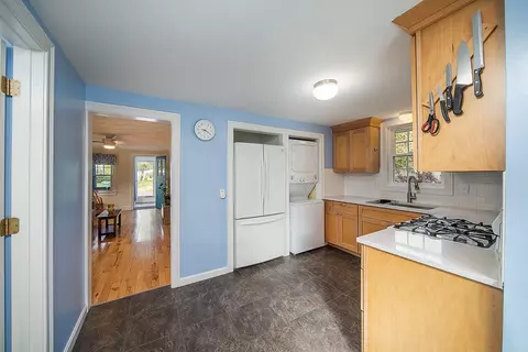 46 State St, Warwick, RI 02889 photo 17