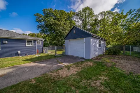 46 State St, Warwick, RI 02889 photo 38