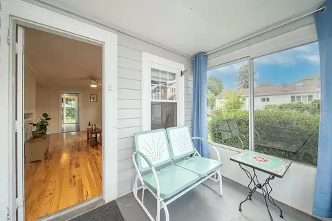 46 State St, Warwick, RI 02889 photo 3