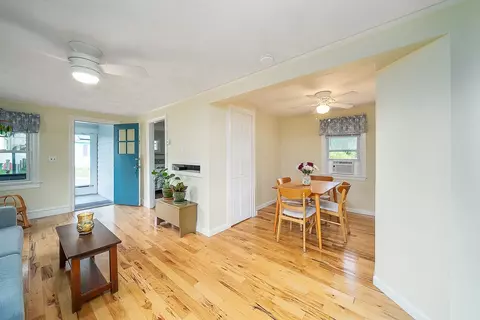 46 State St, Warwick, RI 02889 photo 6