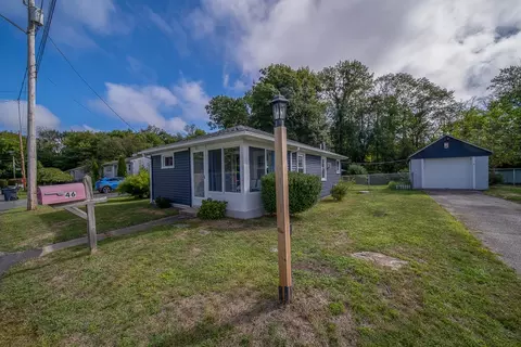 46 State St, Warwick, RI 02889 photo 2