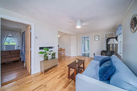 46 State St, Warwick, RI 02889 photo 9
