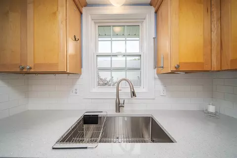 46 State St, Warwick, RI 02889 photo 15