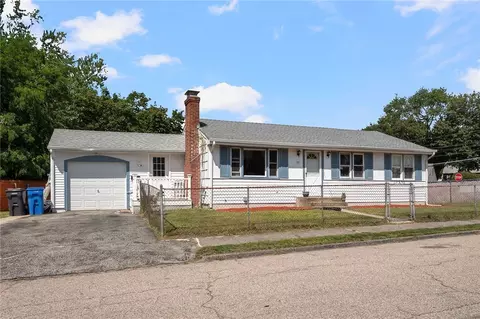 75 Autumn St, Cranston, RI 02910