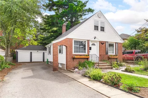 1 Clym St, Providence, RI 02904