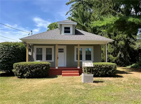 396 Seven Mile Rd, Hope, RI 02831