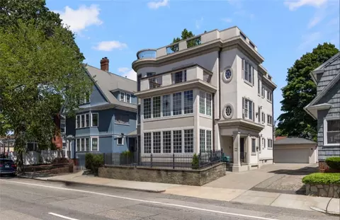 30 S Angell St #3, Providence, RI 02906