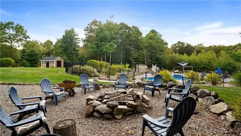 31 Kings Xing, Exeter, RI 02822 photo 38