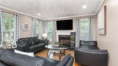 31 Kings Xing, Exeter, RI 02822 photo 5