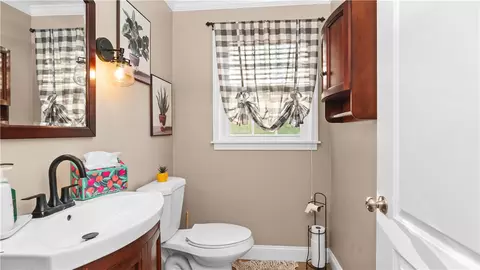 31 Kings Xing, Exeter, RI 02822 photo 9