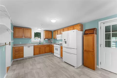 9 Ward Ave, Westerly, RI 02891 photo 13