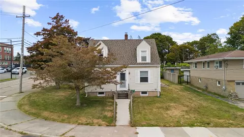9 Ward Ave, Westerly, RI 02891 photo 3