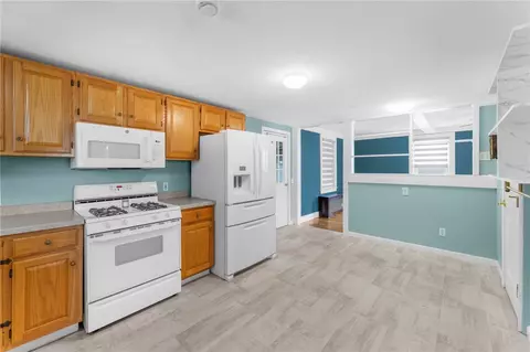 9 Ward Ave, Westerly, RI 02891 photo 11