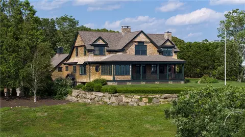 11 Bucks Trl, Westerly, RI 02891