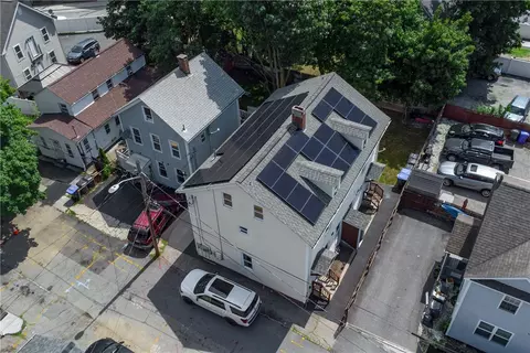 1 Ware Ct, Providence, RI 02907