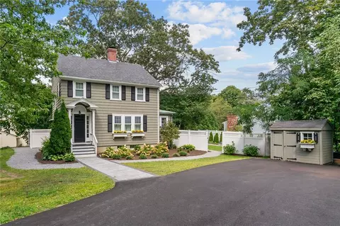 97 Cowesett Rd, Warwick, RI 02886