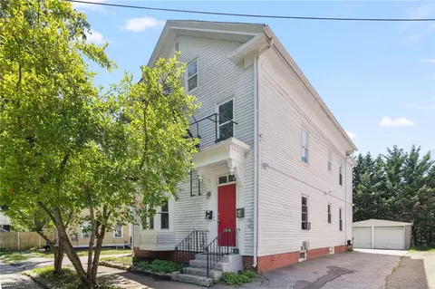 46 Ivy St, Providence, RI 02906