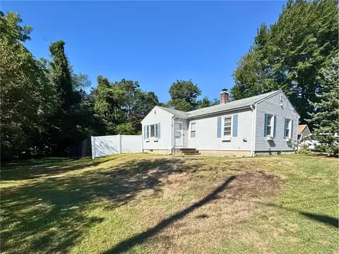 15 Progress Ave, Johnston, RI 02919